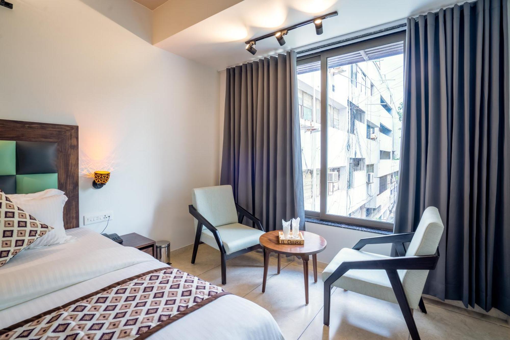 Hotel El Classico Раджкот Экстерьер фото